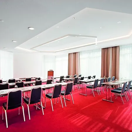 Hotel Mövenpick Am Aasee 4*